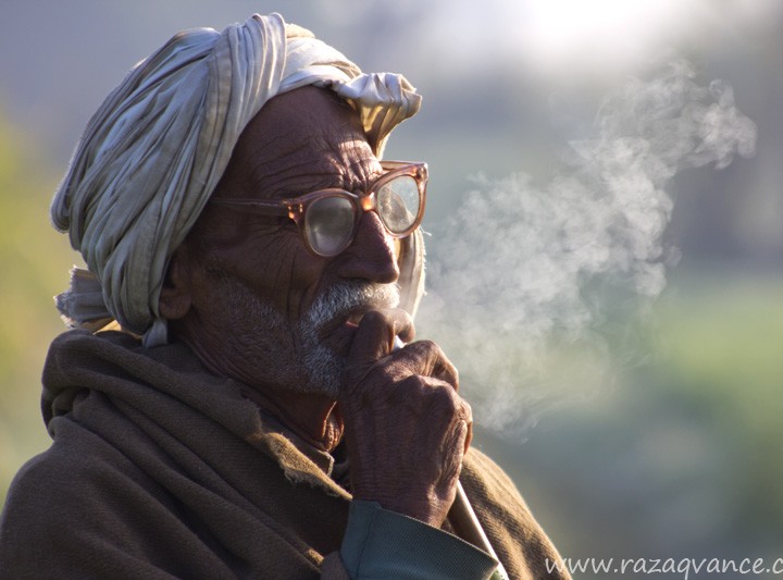 DEEP THINKING OF AN OLD FARMER