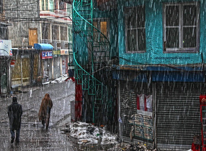 A Walk Through The Snowfall In Nathia Gali Pakistan