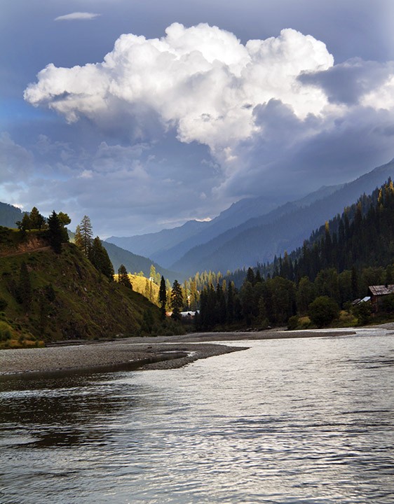 Awsome Beauty Of Hilmat In Neelum Valley Kashmir Pakistan