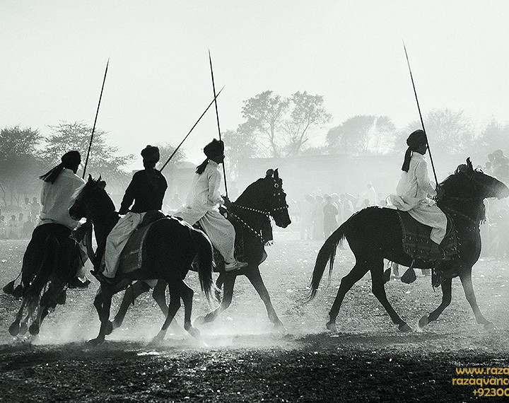 WARMING UP HORSES IN THE GREAT GAME OF TENT PEGGING